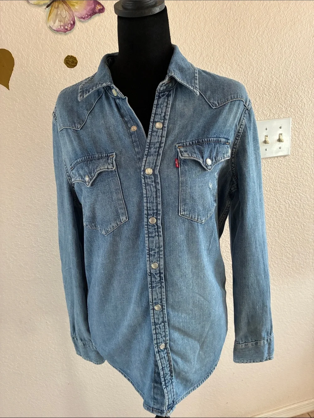 Levi's Men's Medium Blue Denim Western Button-Down Shirt